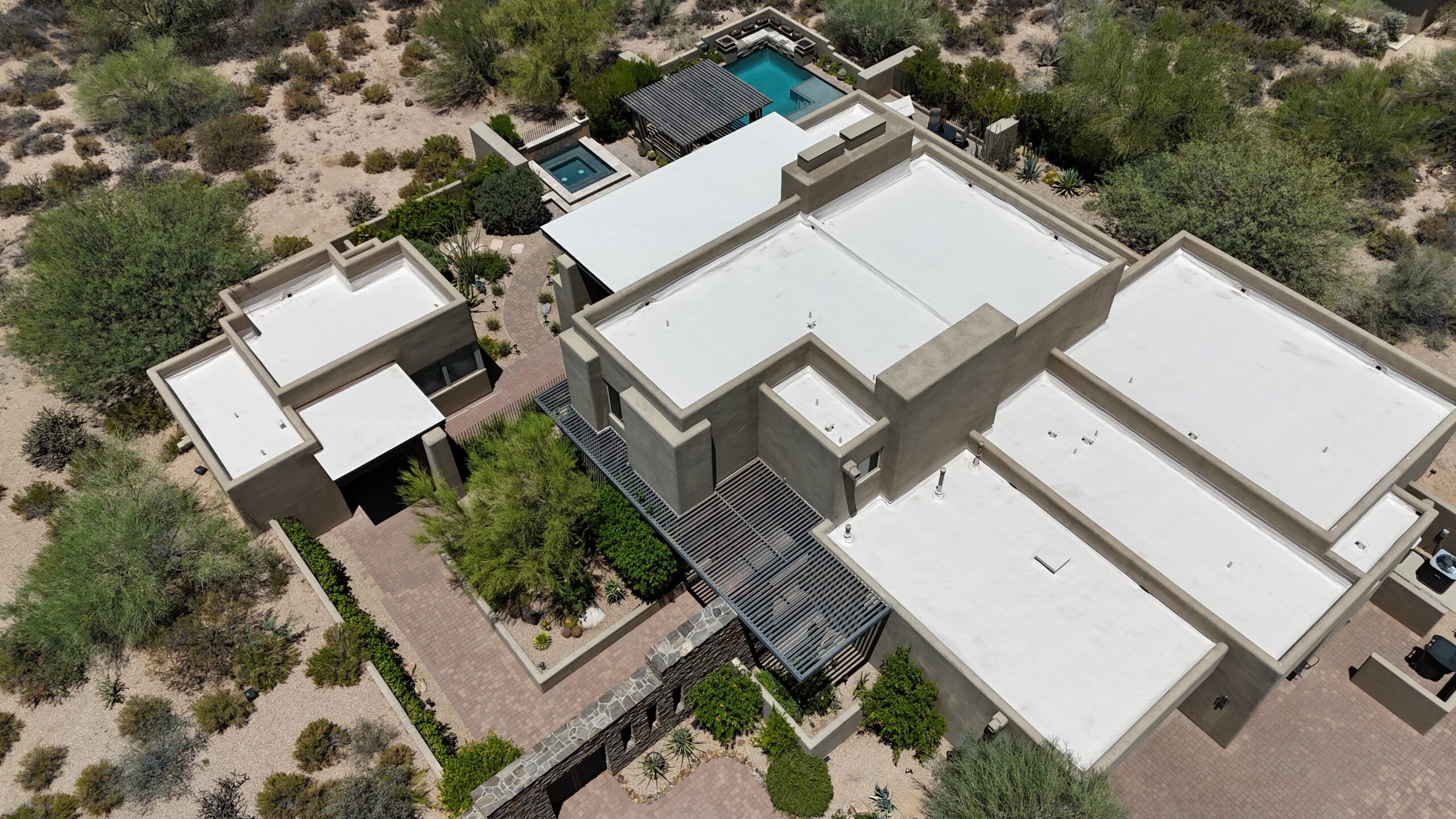 Sealing roof seams before coating application